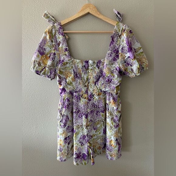 Adelyn Rae Anthropologie Gina Floral Print Embroidered Eyelet Romper Size S - Picture 11 of 14